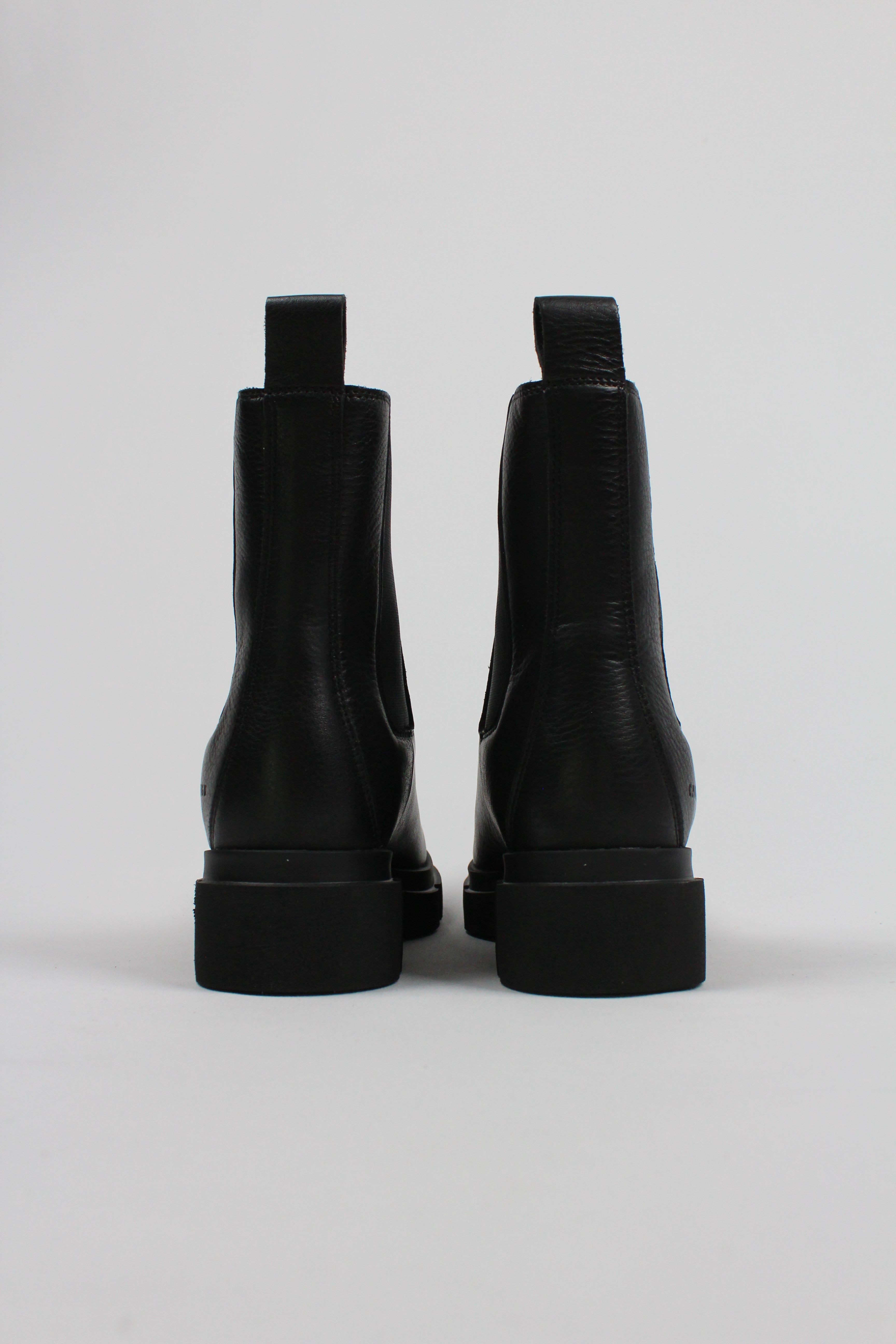 CHP570/VIT STIVALETTO CHELSEA IN NUBUK COL NERO