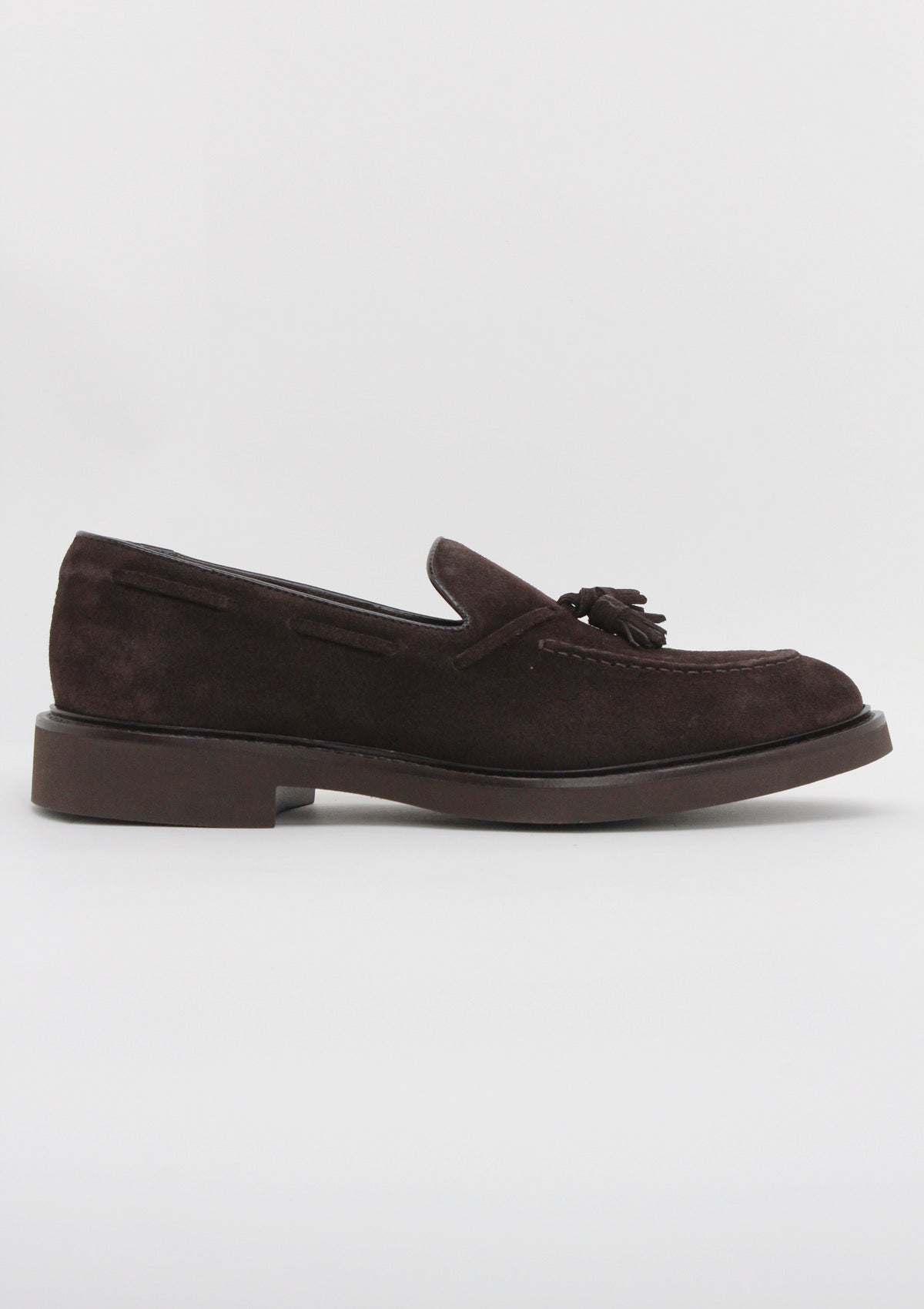 DU3582GENOUF009TM23  MOCASSINO TASSEL DOUCAL'S IN CAMOSCIO - MARRONE SCURO