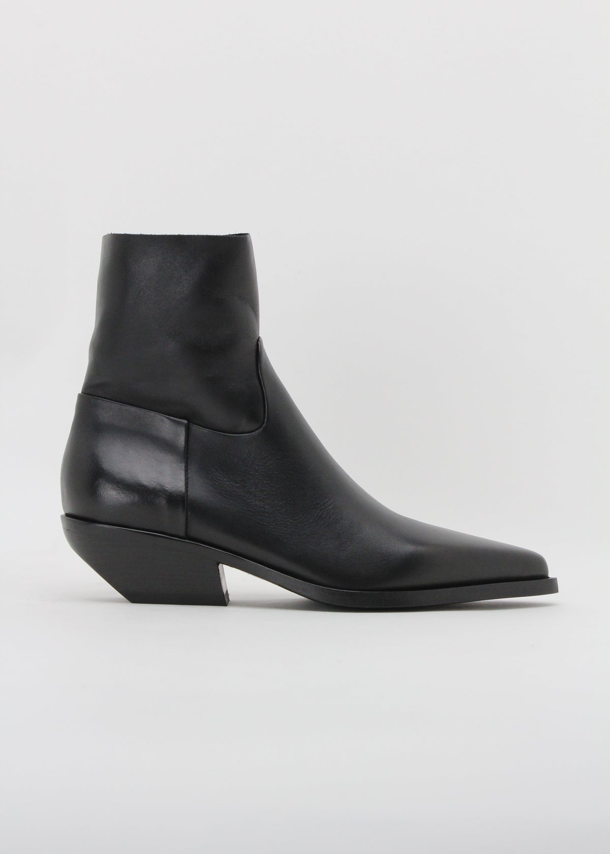 E4519. Stivaletto Texano in Pelle Elena Iachi - Nero