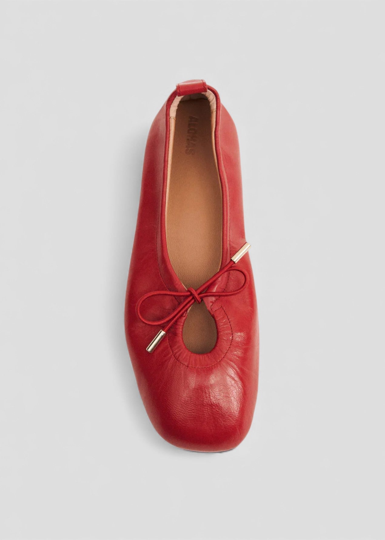 SS26-100303-05. ROSALIND BALLERINA IN PELLE ROSSA