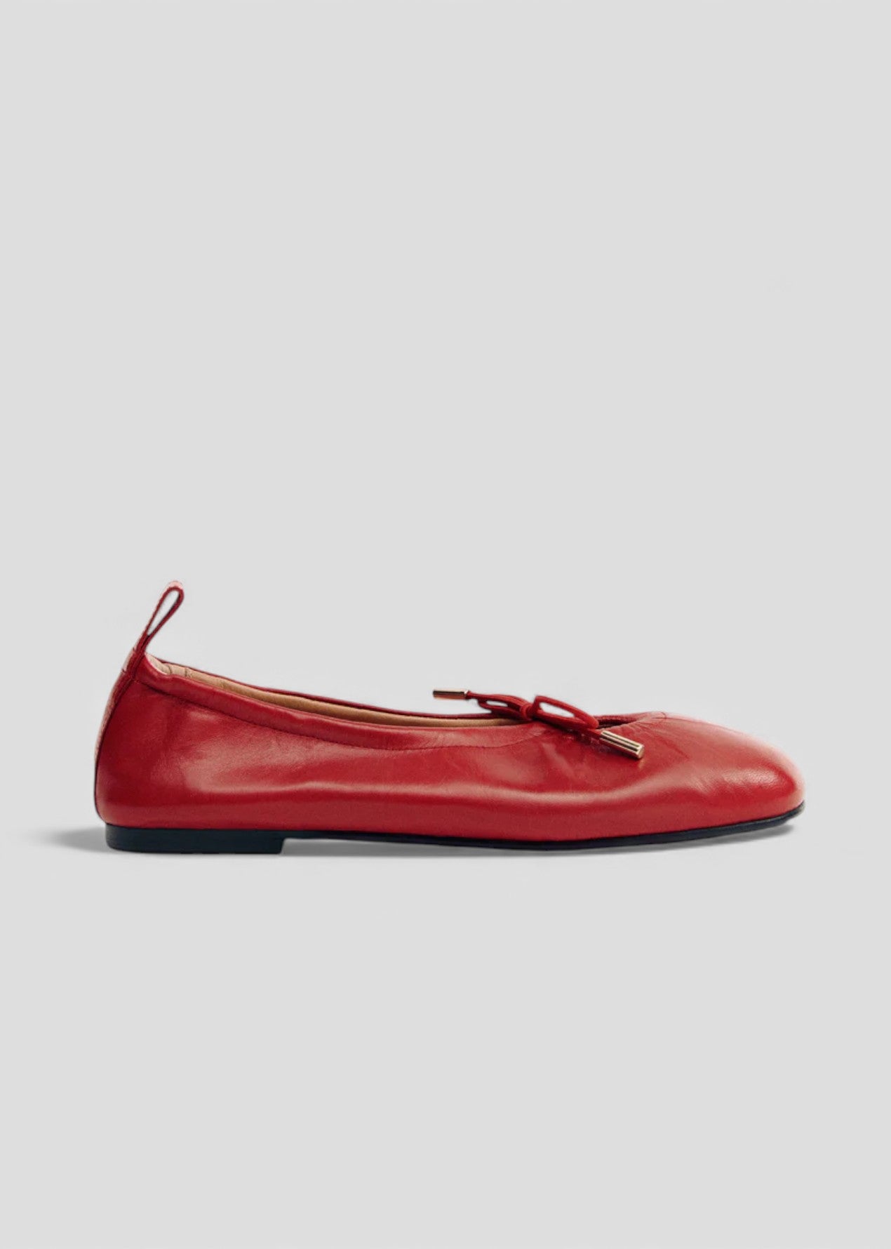 SS26-100303-05. ROSALIND BALLERINA IN PELLE ROSSA