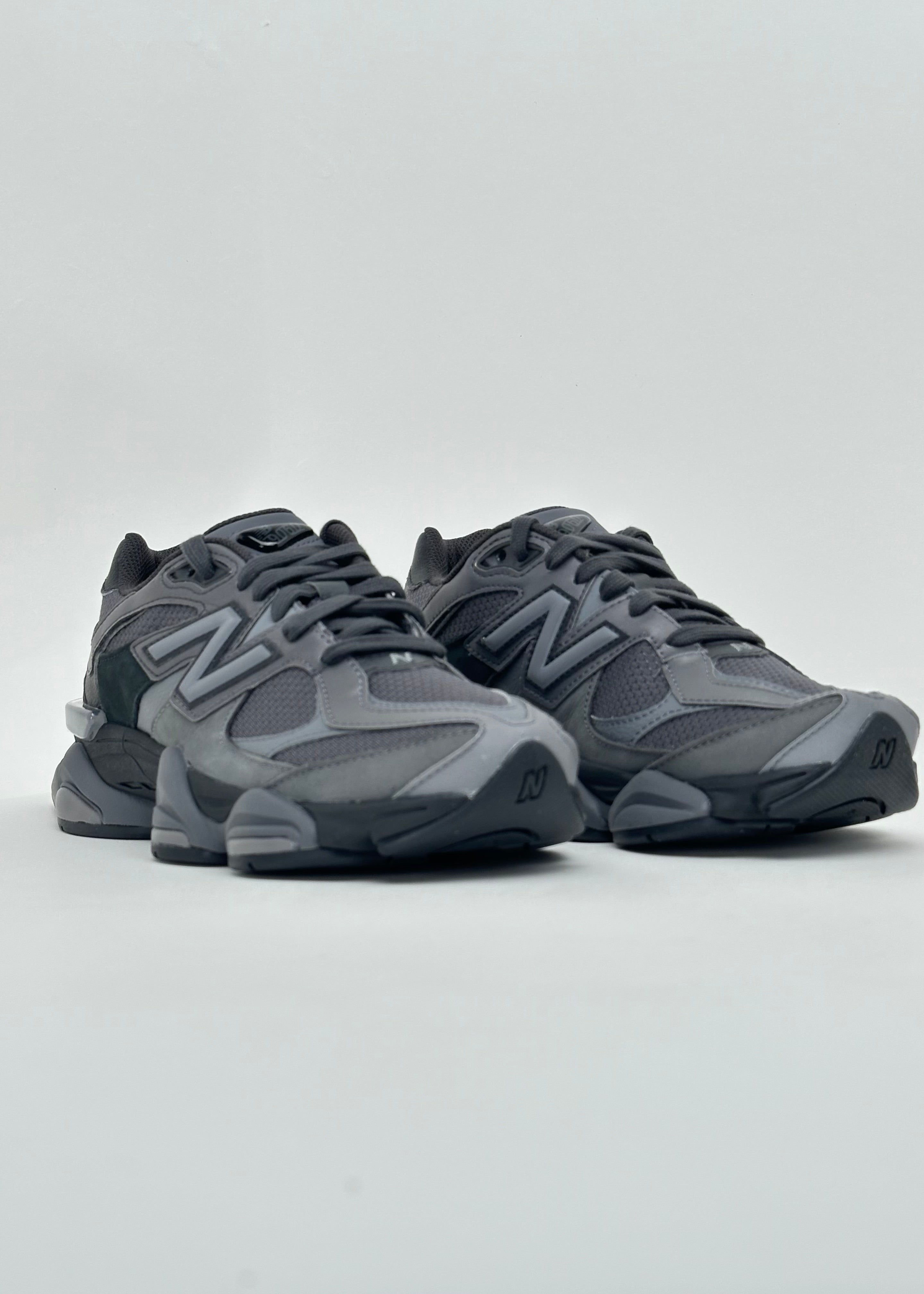 U90603VF  SNEAKERS UOMO SUEDE-BLACK-CASTLE