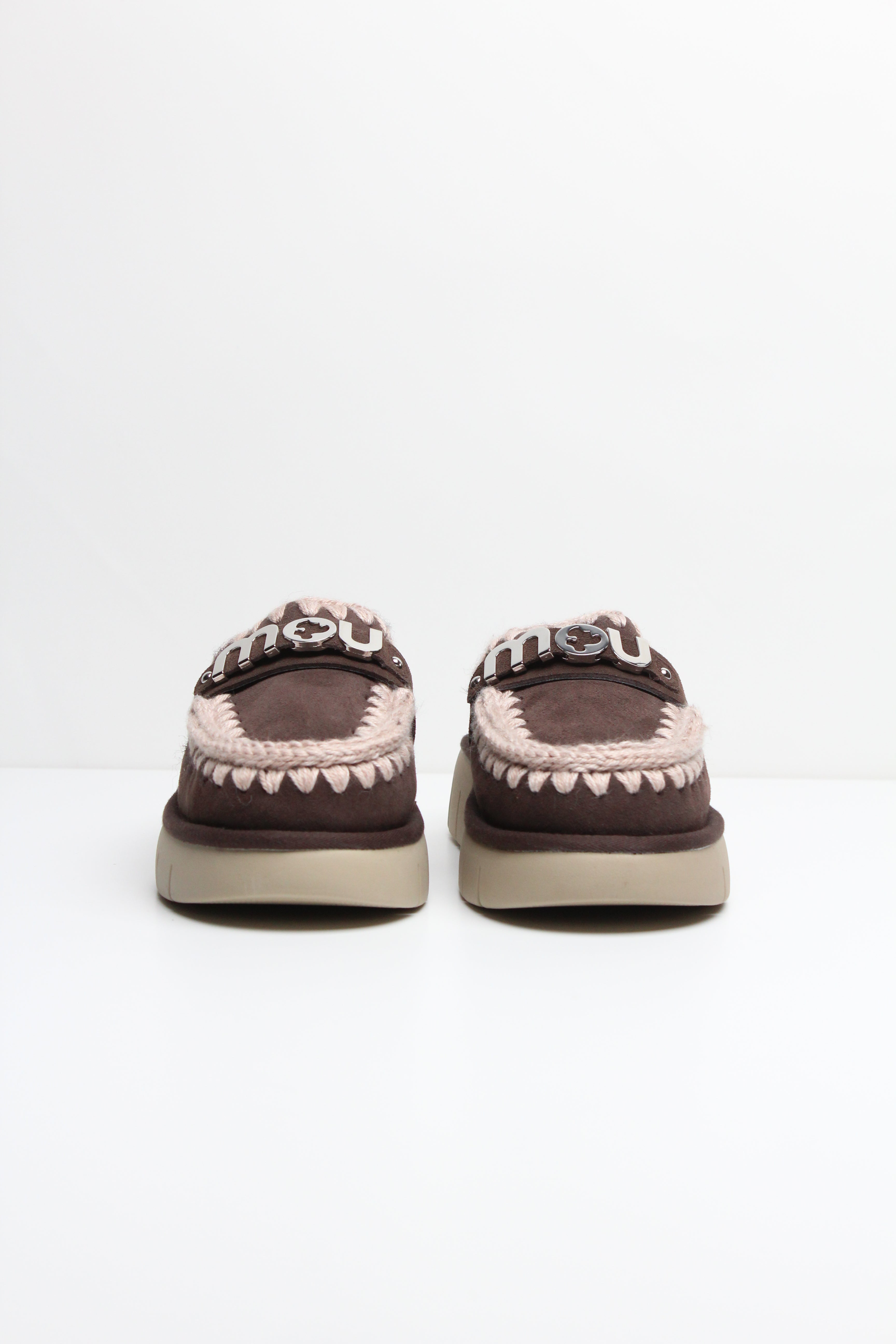 FW25-MU-FW531001A BOUNCE CLOG METAL LOGO  COLORE MOCHA