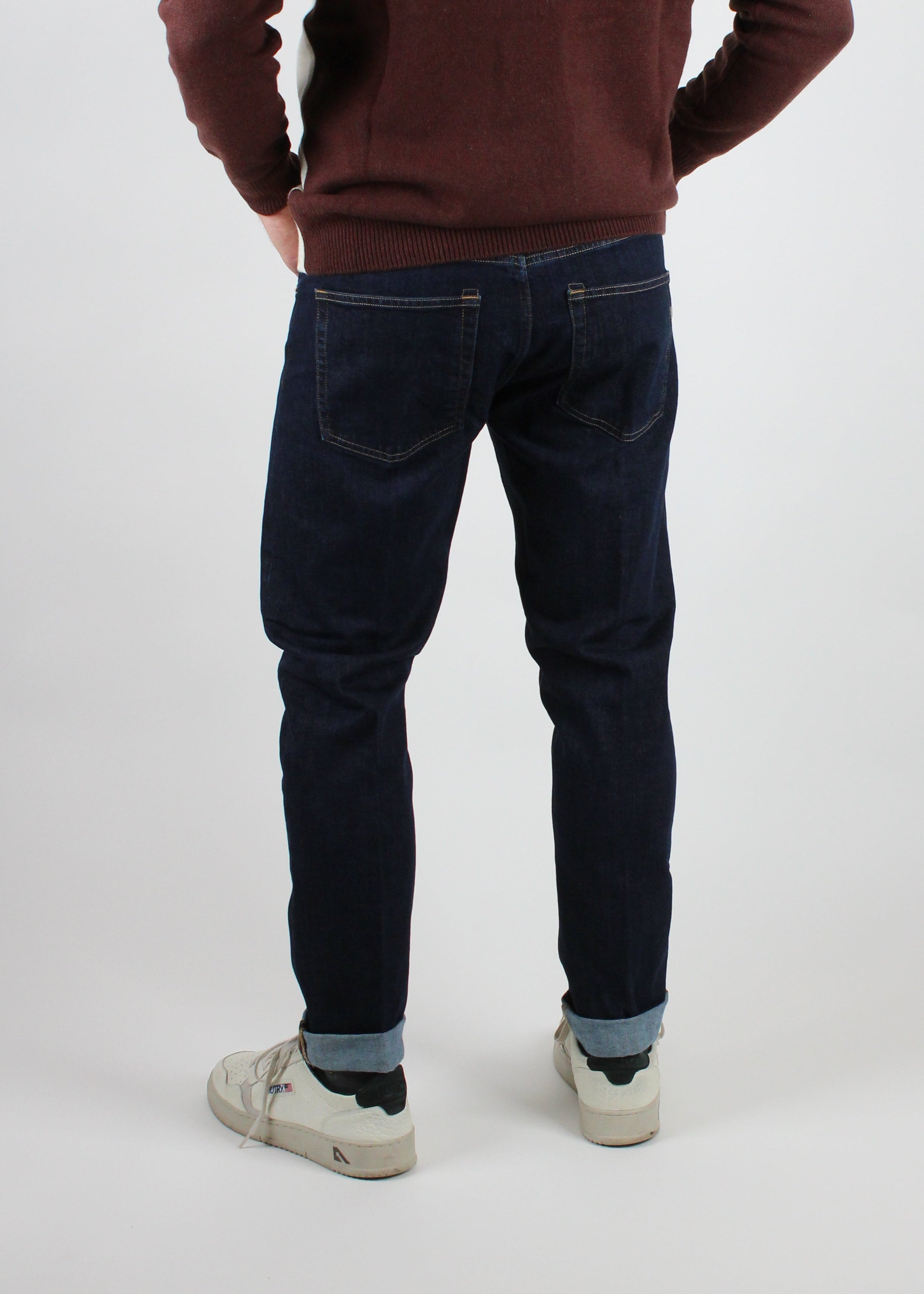 FW25-UP563-DS0257U-LH1-800 JEANS ICON IN DENIM SCURO