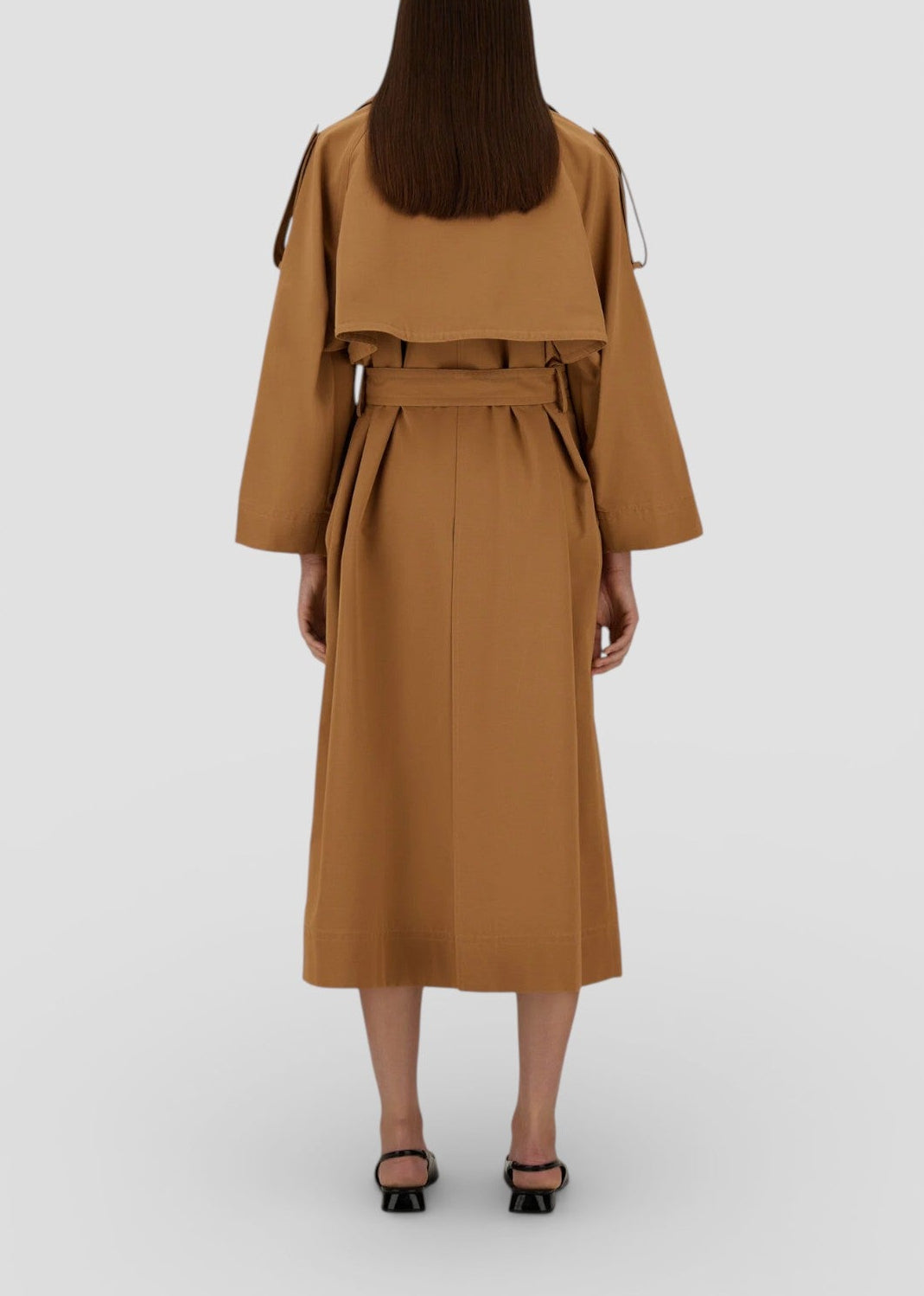 SS26-IM000203D-13297 TRENCH LUNGO CAMMELLO