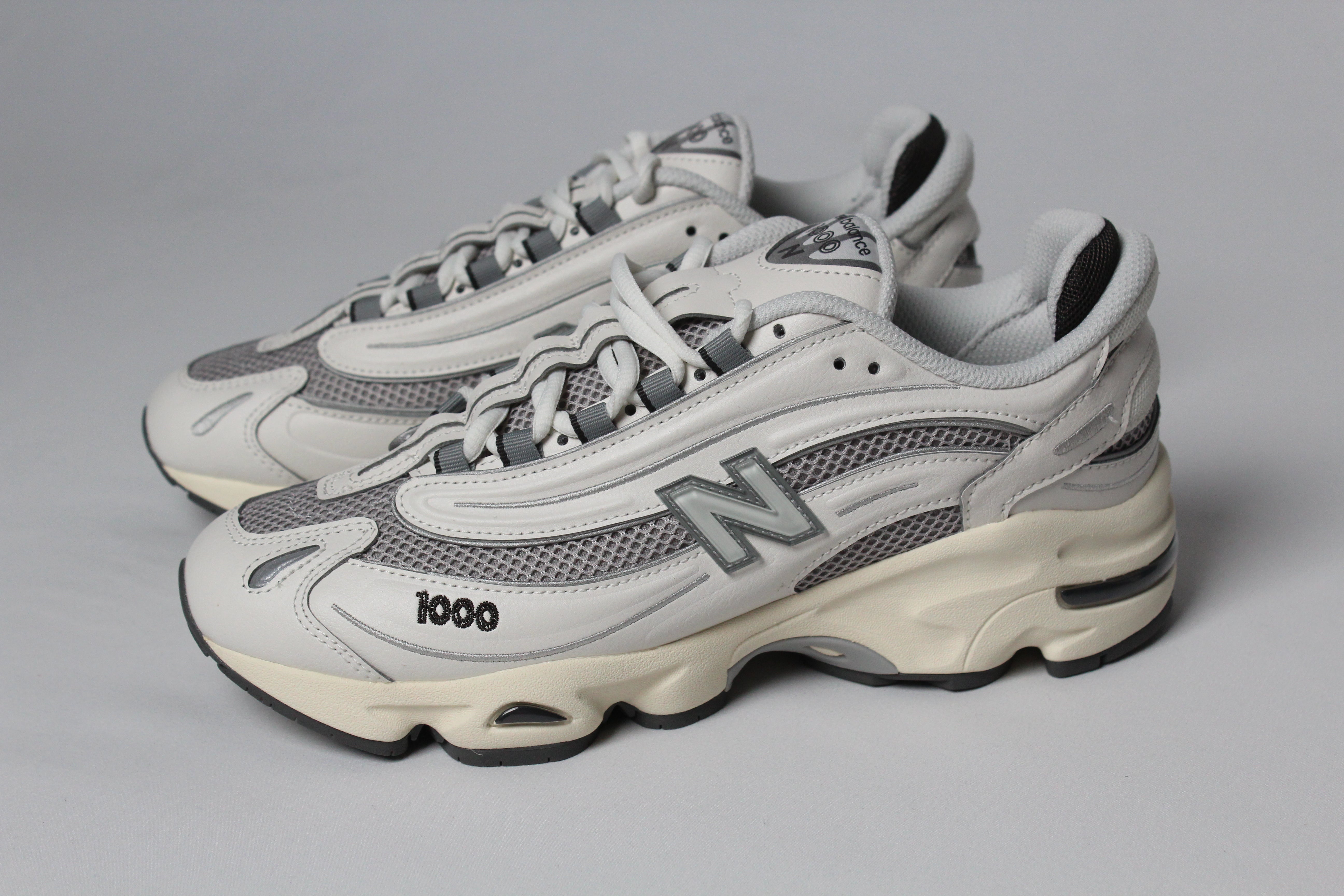 SS25 M1000MEW SNEAKERS  IN PELLE SINTETICA  E TESSUTO COLORE SEA SALT