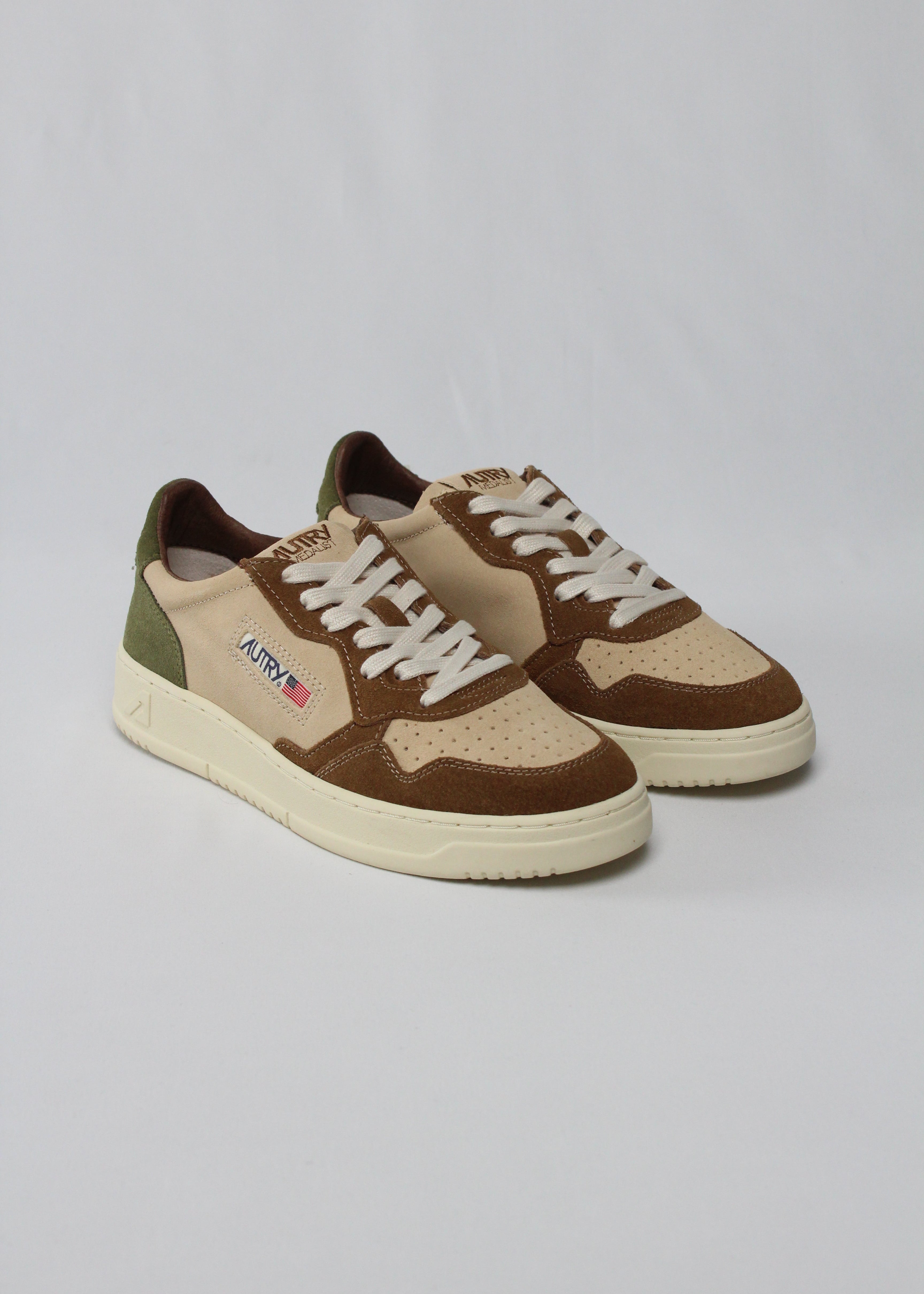 AI/SS25 AULM-TS17  SNEAKERS MEDALIST TRIC/SUEDE CAPPER/LAND