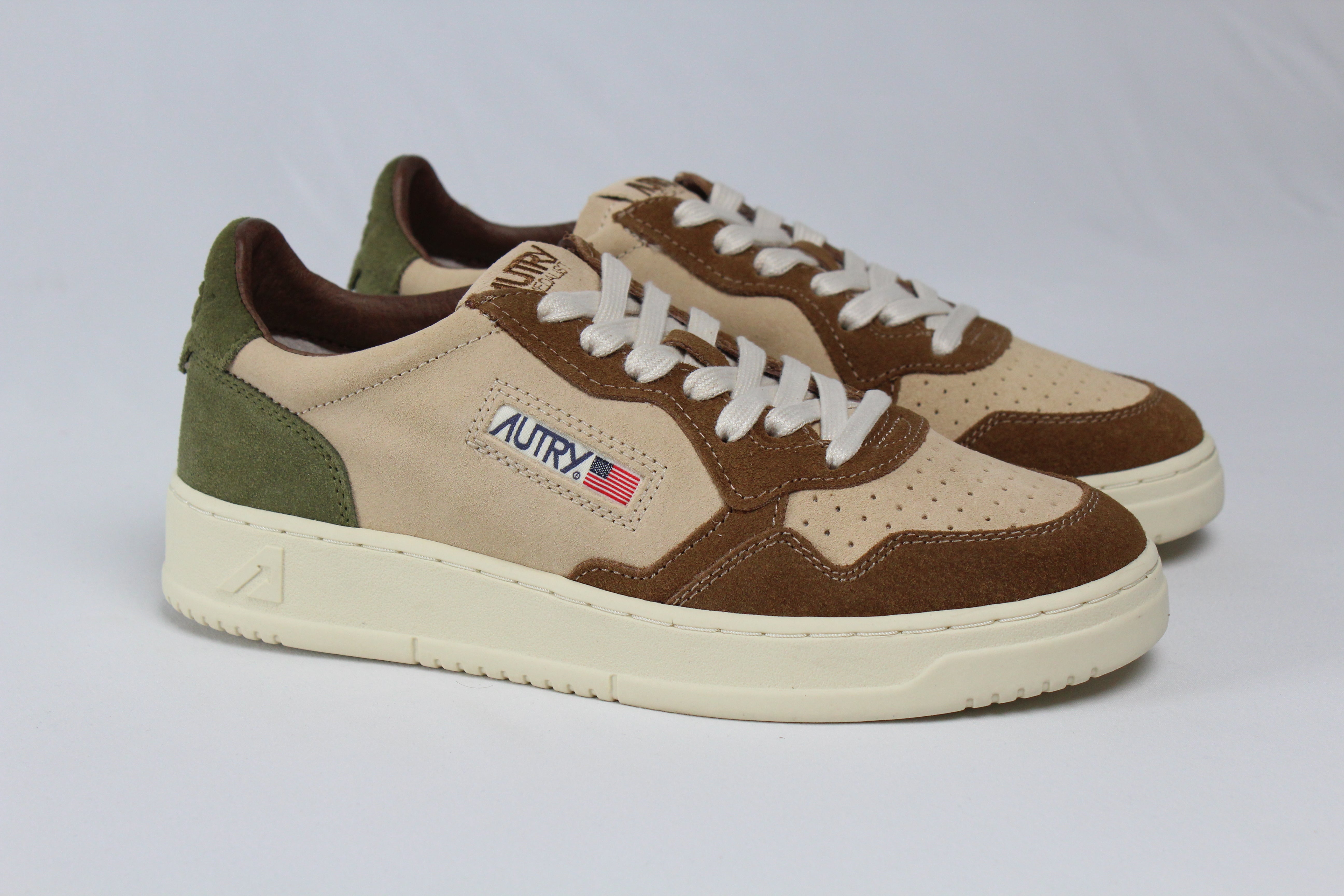 AI/SS25 AULM-TS17  SNEAKERS MEDALIST TRIC/SUEDE CAPPER/LAND