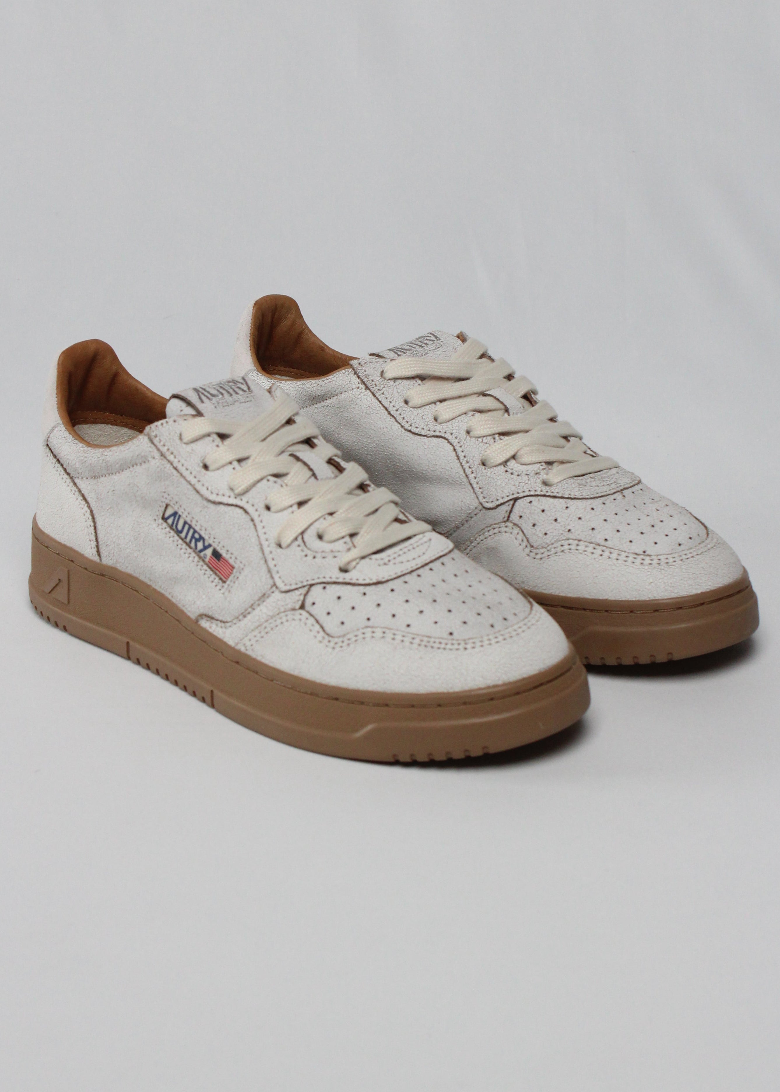AI/SS25 AULM-RA02  SNEAKERS MEDALIST SUE/SCRAP WHT/TABACCO