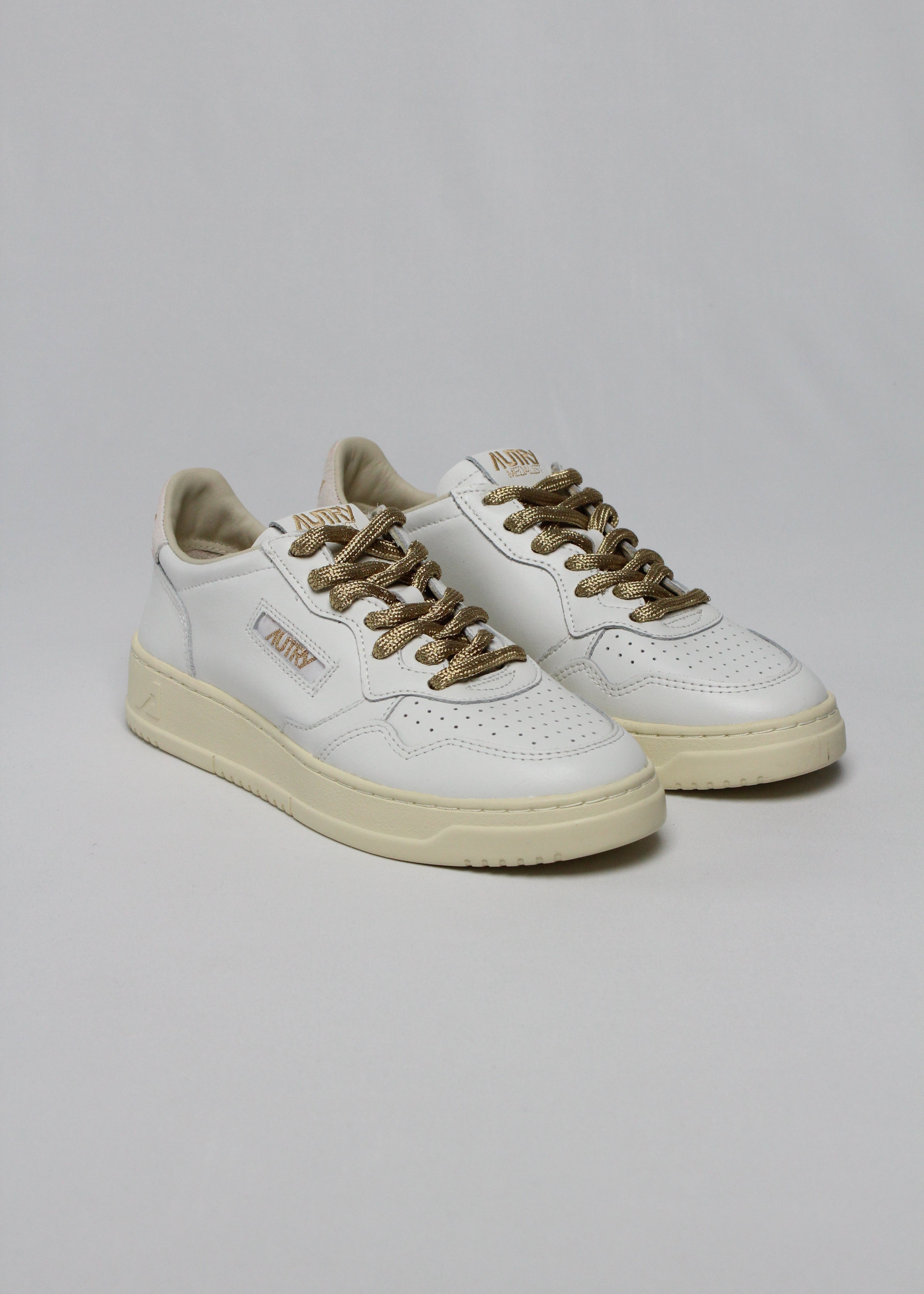 AI/SS25 AULW-SW01 SNEAKERS MEDALIST LEAT/SWOLL  WHT/WHT