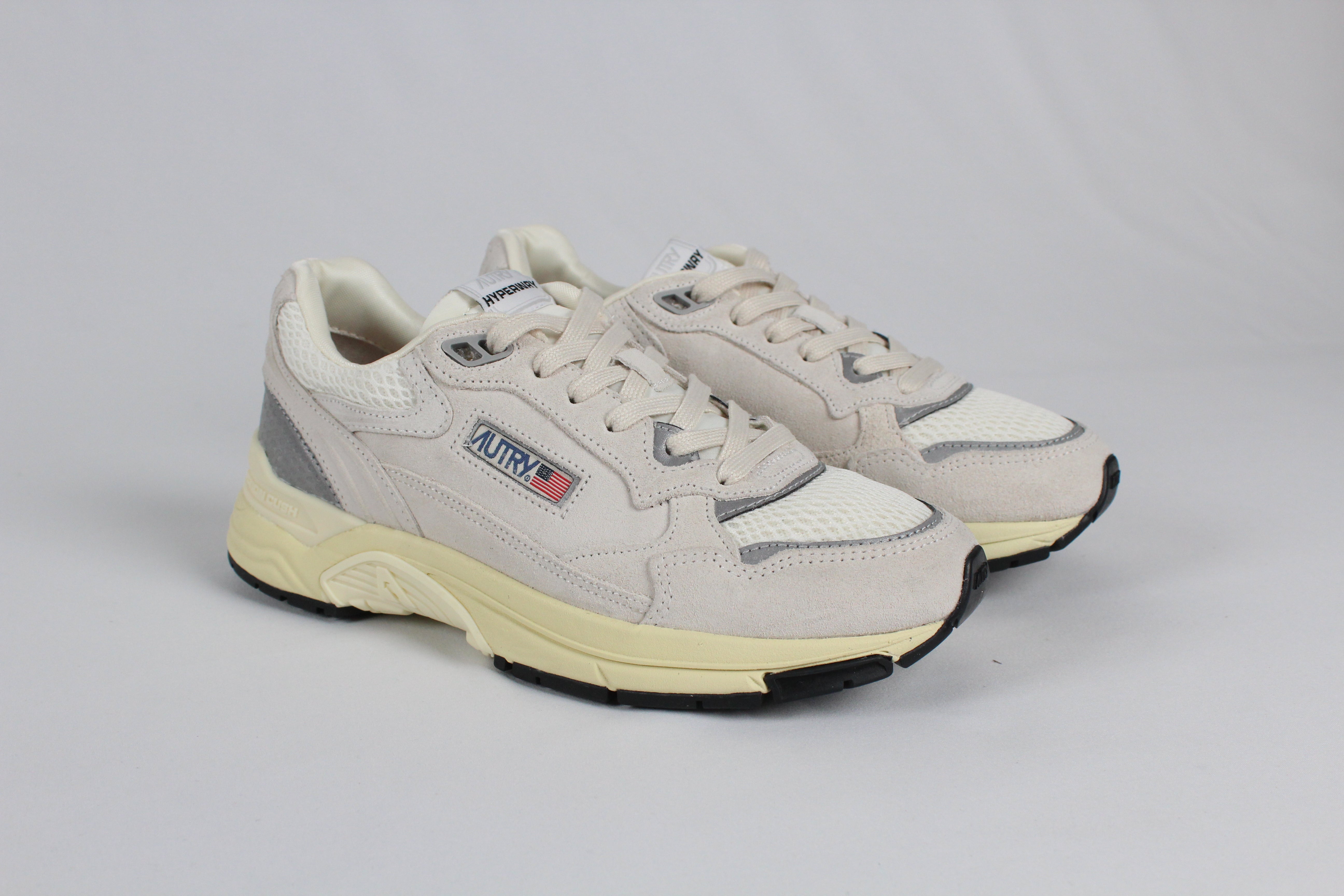 AI/SS25 HYLW-UM10 SNEAKERS  HUPERWAY  SUEDE/MESH WHT/SILV