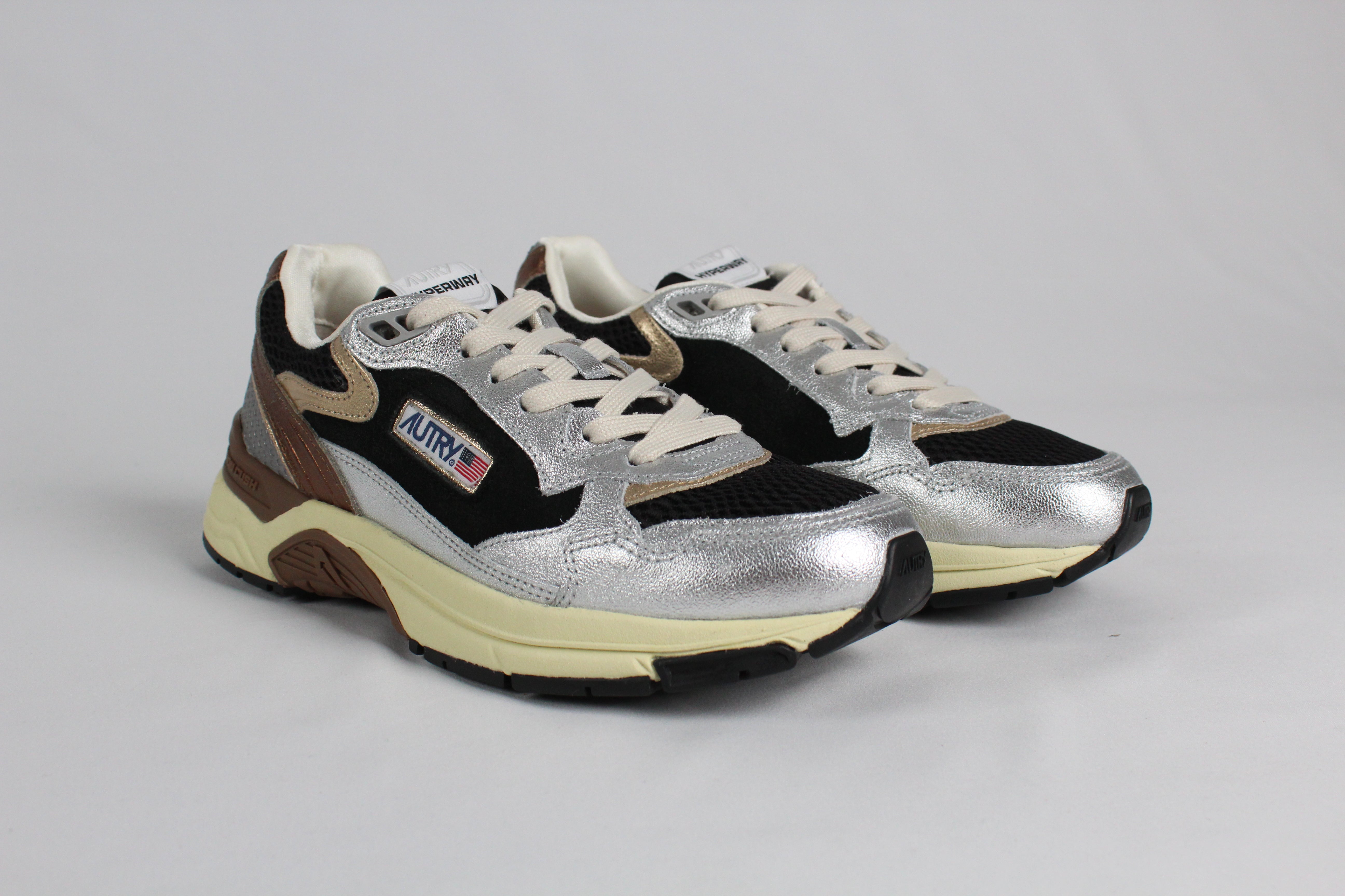 AI/SS25 HYLW-EM04 SNEAKERS  HUPERWAY  MILEA/SU/MESH SILV/BLK