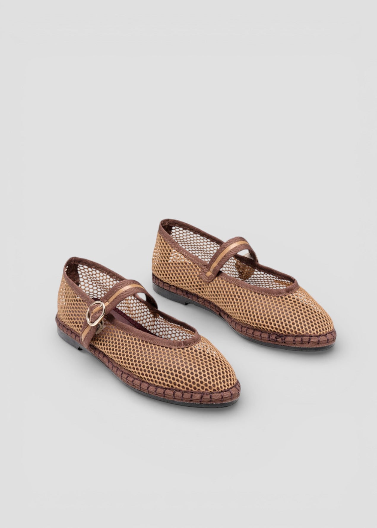 SS26-ISABELLA BALLERINA IN RETE CON SCOLLO A V, COLOR MARRONE CHIARO