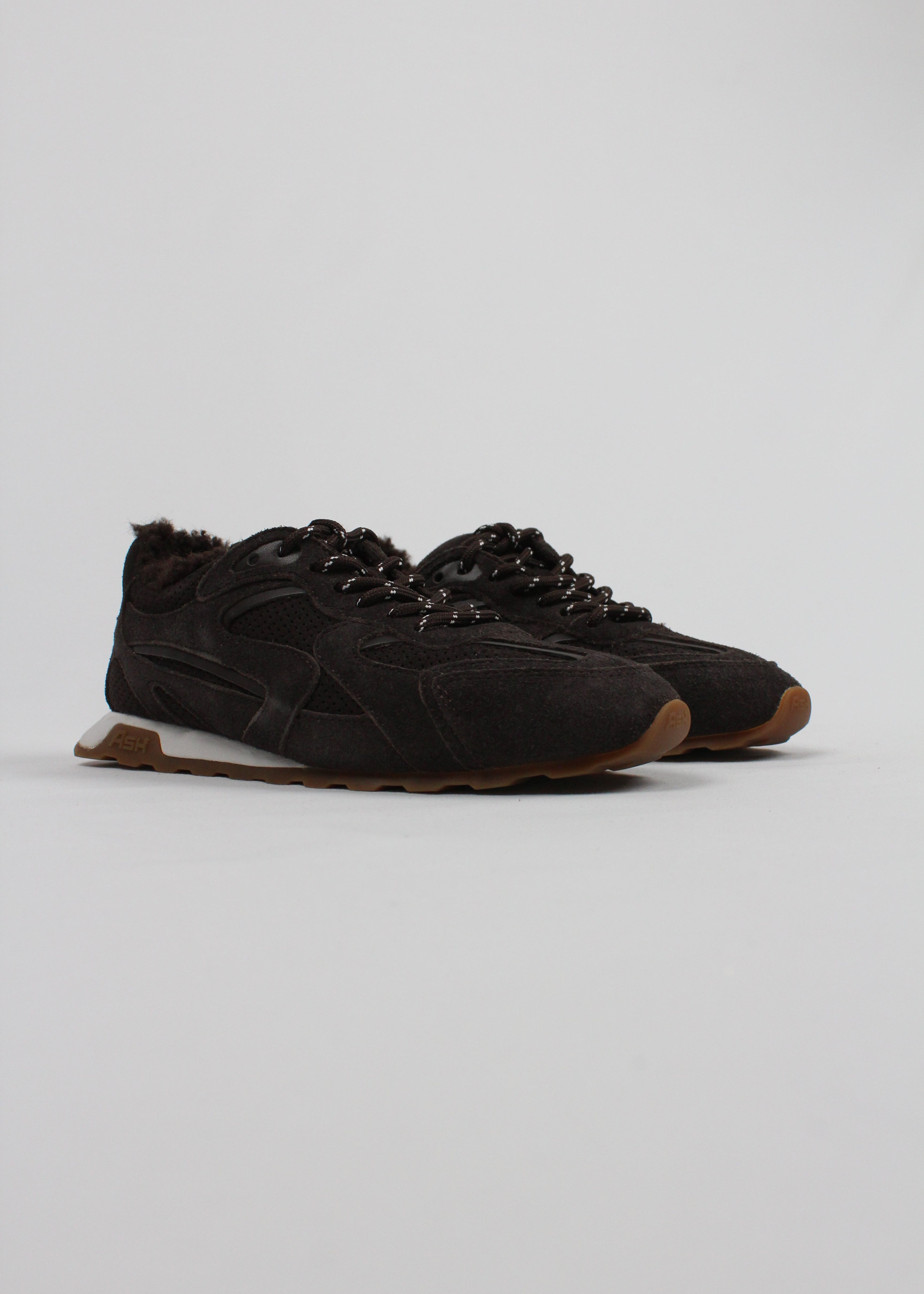 FW25-KASARFUR02  SNEAKERS KASARFUR IN SUEDE TESTA DI MORO CON INTERNO IN LANA EFFETTO ORSETTO