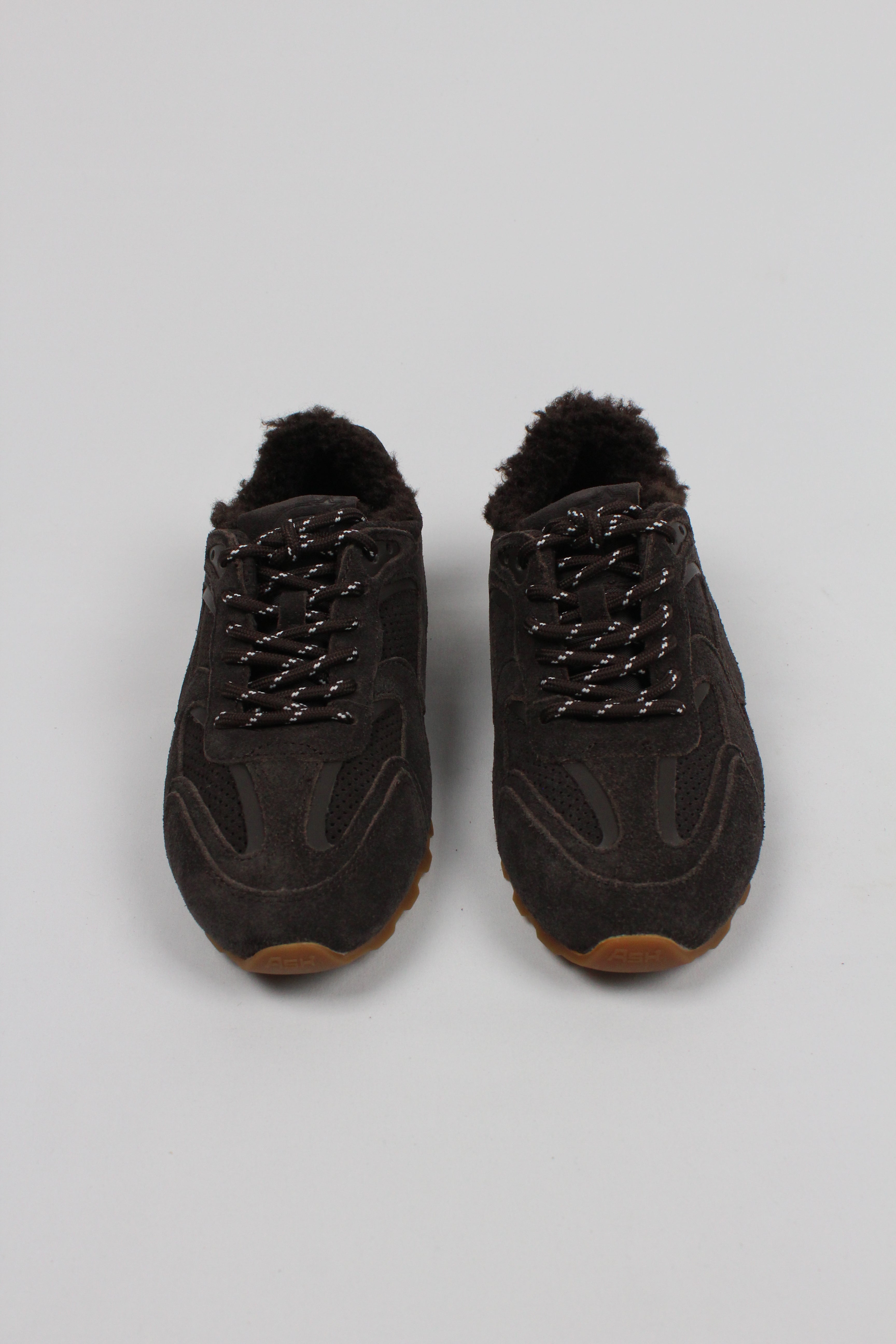 FW25-KASARFUR02  SNEAKERS KASARFUR IN SUEDE TESTA DI MORO CON INTERNO IN LANA EFFETTO ORSETTO