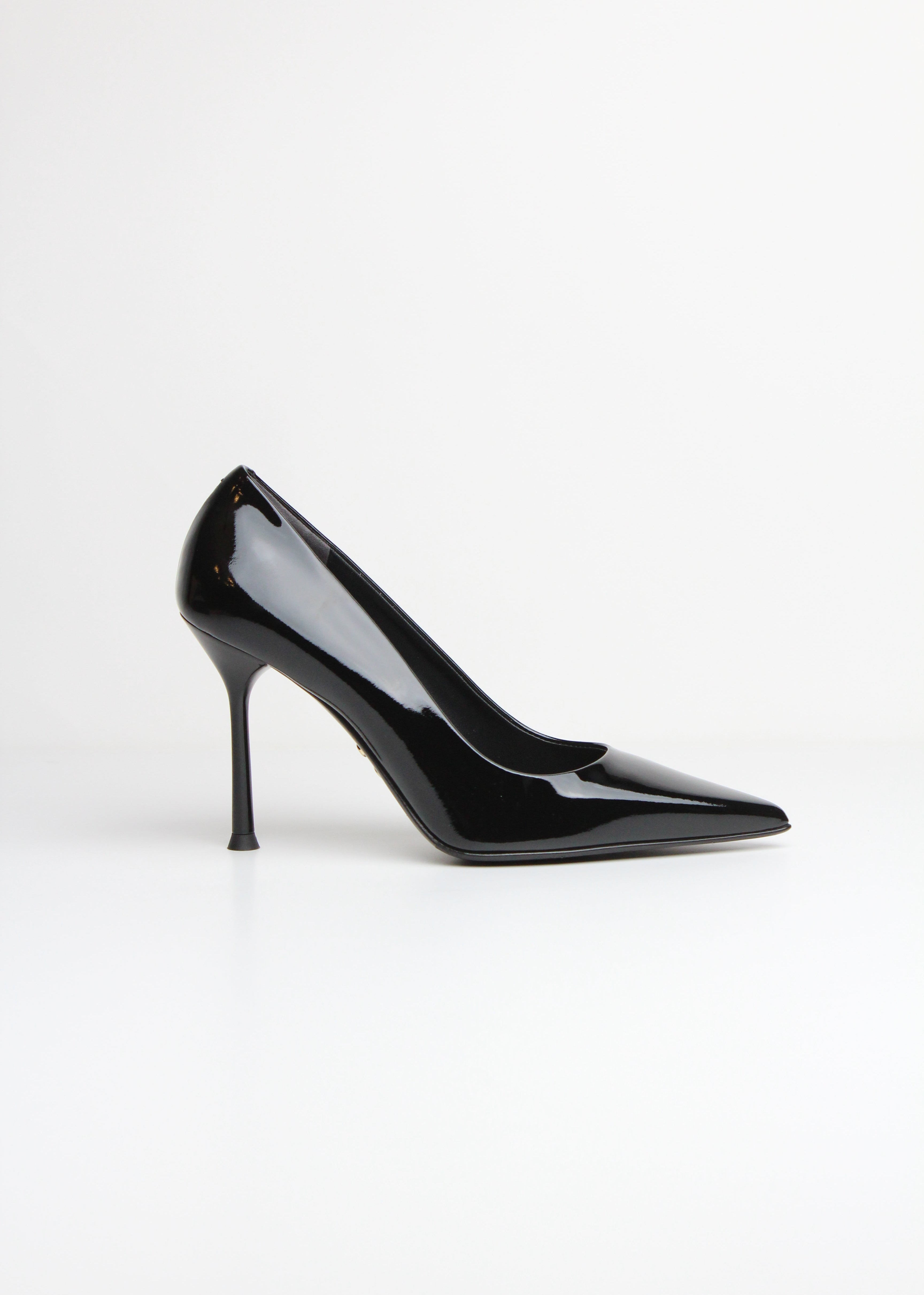 FW25-MUSA  DÉCOLLETÉ IN VERNICE  NERA