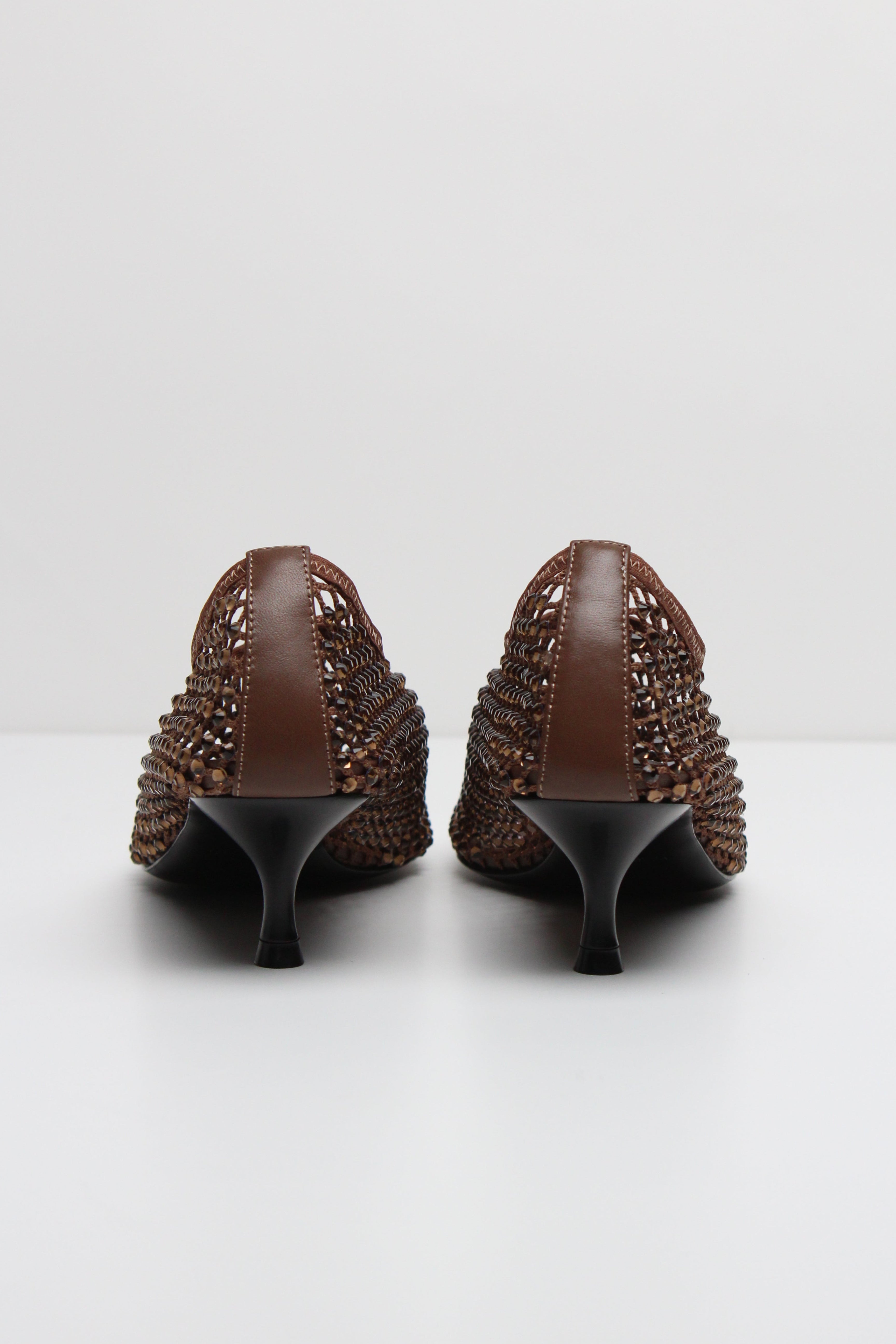 SS26-R14  JEWELS PUMP STRASS CACAO