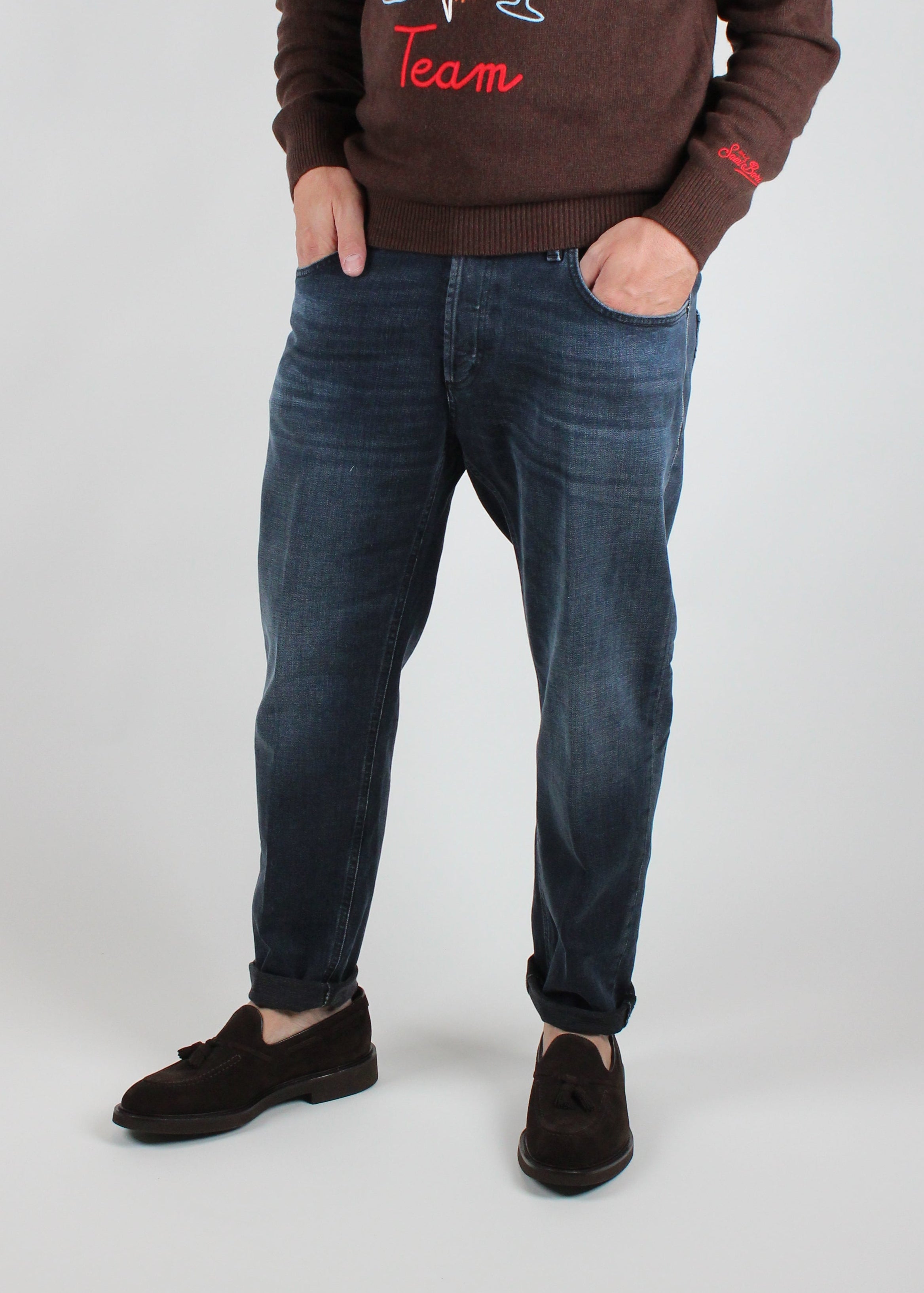 FW25-UP434-DS0355-LV1-899   JEANS  BRIGHTON IN DENIM SCURO SLAVATO