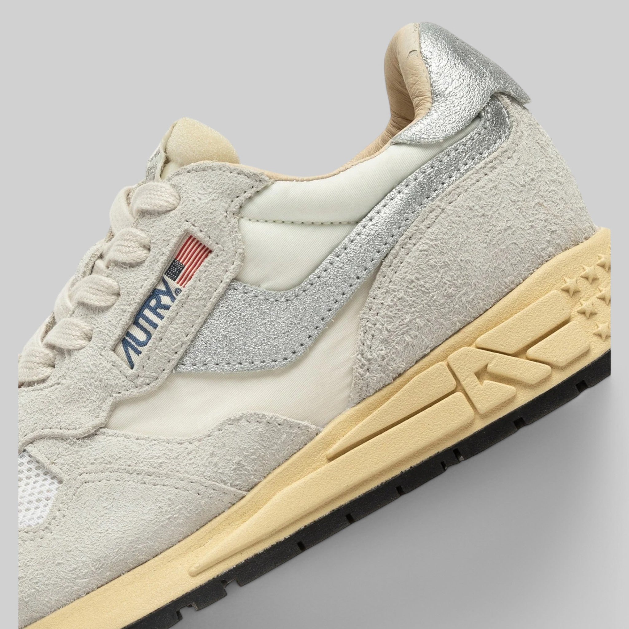 SNEAKERS  WWLW-MU01 REELWIND LOW SUEDENIL/NET WHT/SILV