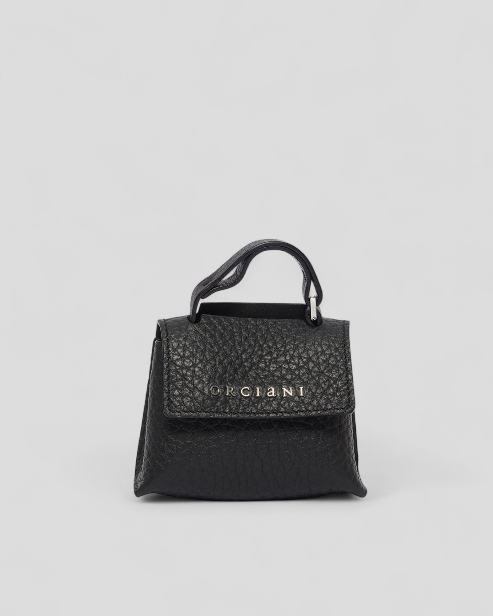 AI/SS25-CHA023_SOF  CHARMS MINI SVEVA-SOFT COLORE NERO