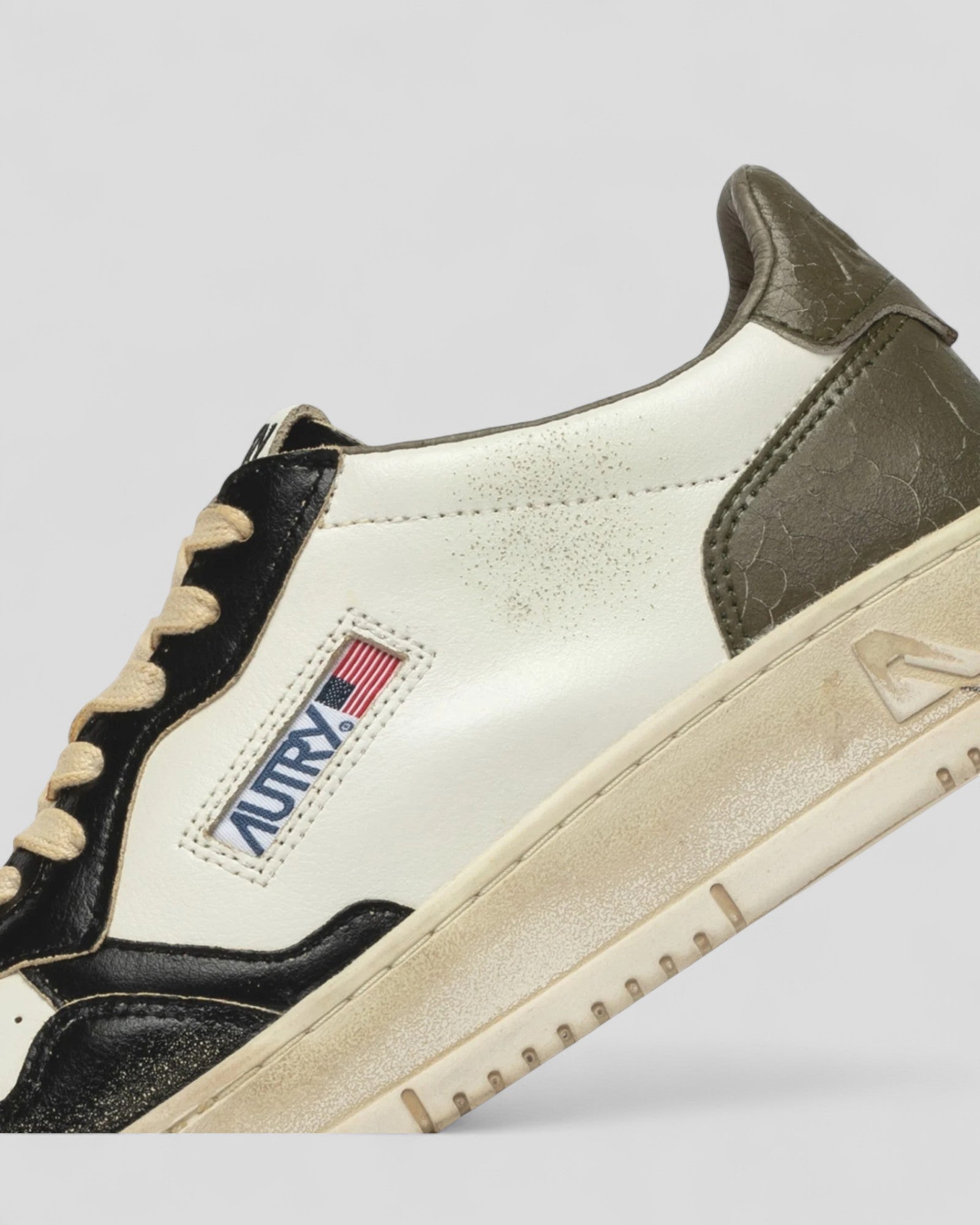 FW25  AVLM-SV46 SNEAKERS  SUP VINT  LEAT/LEAT  WHT/CVGR/BLK