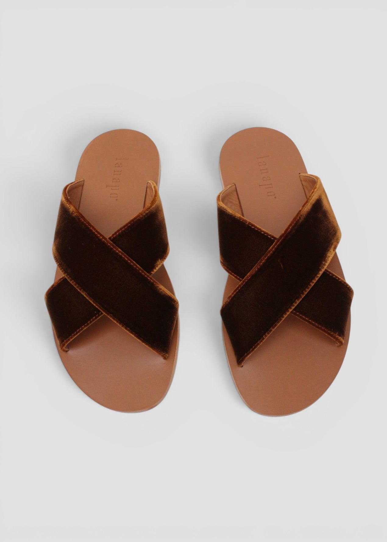 SS26-9426268. STROMBOLI SANDALO IN VELLUTO COLOR CACHI
