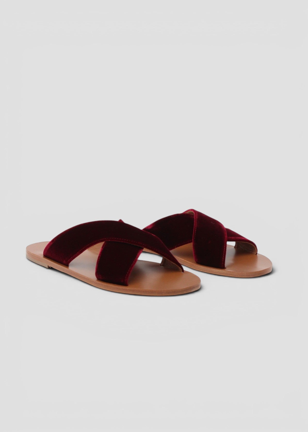 SS26-9426268. STROMBOLI SANDALO IN  VELLUTO COLOR  RUBINO