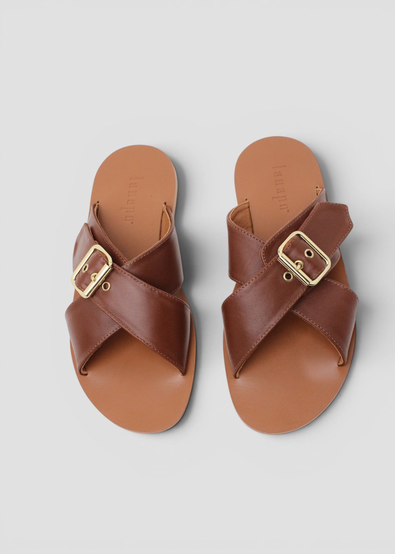 SS26-9426794  VASTO FLAT SANDALO  IN  PELLE COLOR BRANDY